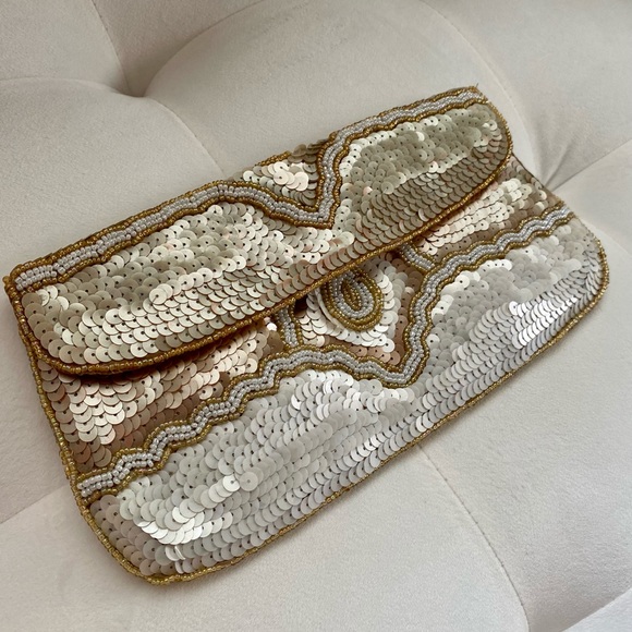 ✨Iridescent Sequin Clutch - Picture 2 of 5
